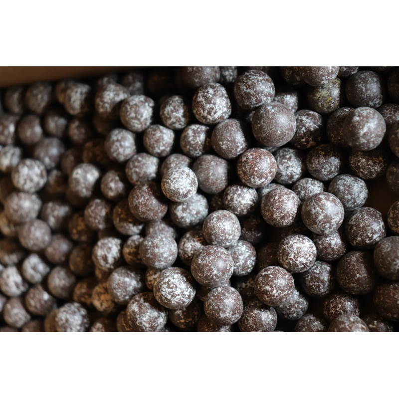 Une belle gamme de billes en terre toute en couleur