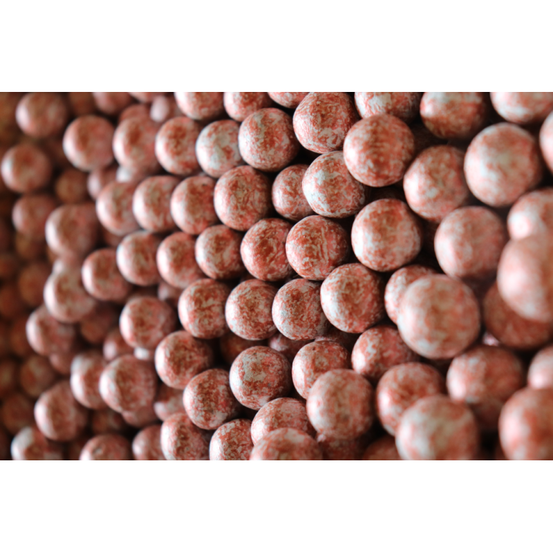 Une belle gamme de billes en terre toute en couleur