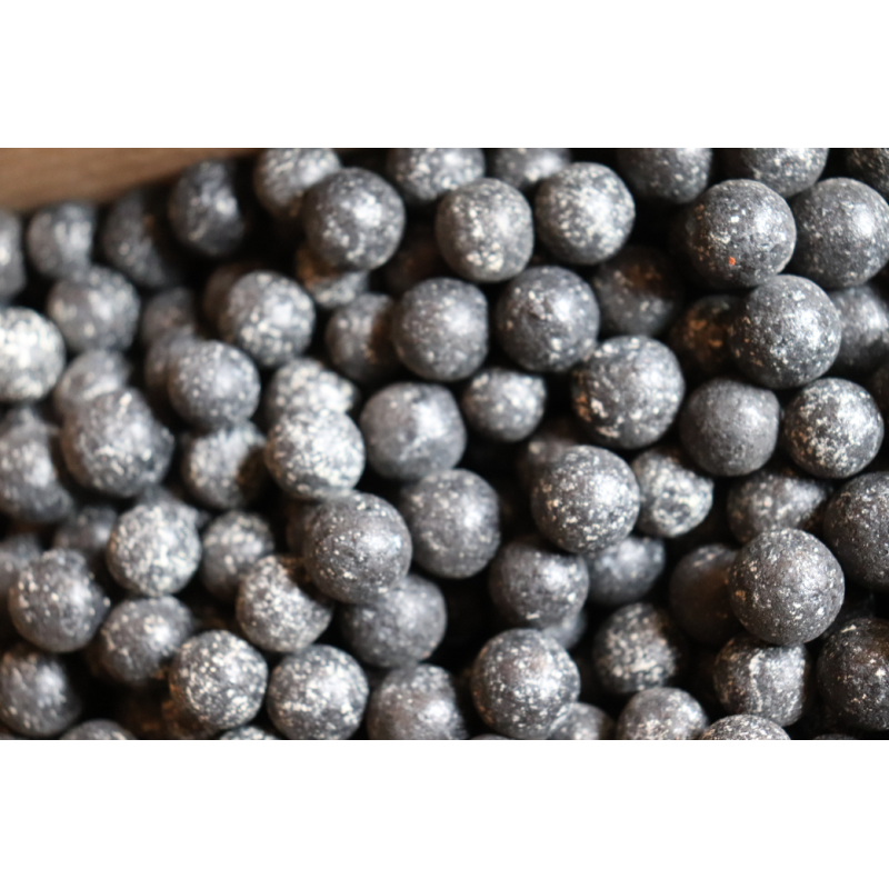 Une belle gamme de billes en terre toute en couleur