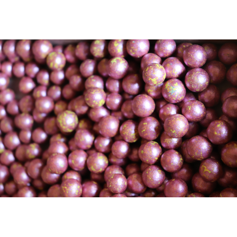 Une belle gamme de billes en terre toute en couleur