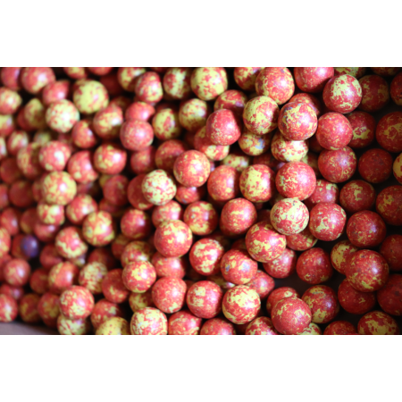 Une belle gamme de billes en terre toute en couleur