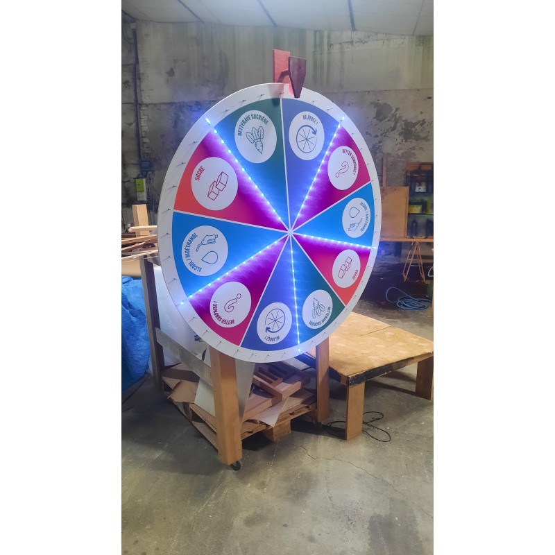Roue de la fortune - Concept bois et jeux
